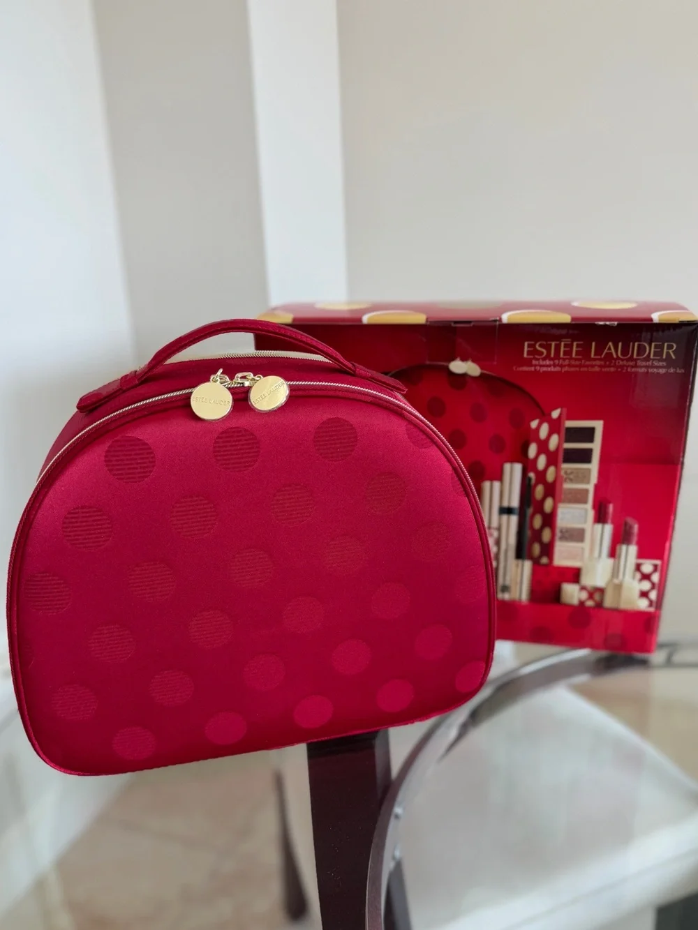 Estée Lauder Cosmetic Case